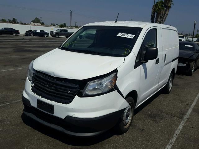 3N63M0YN8FK724552 - 2015 CHEVROLET CITY EXPRE WHITE photo 2