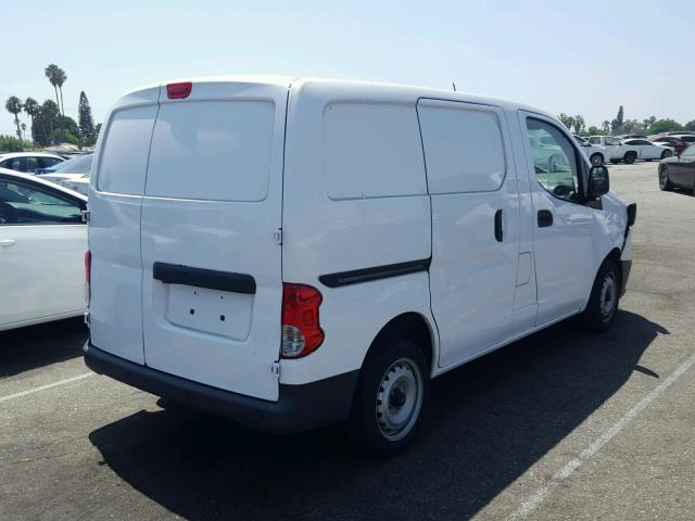 3N63M0YN8FK724552 - 2015 CHEVROLET CITY EXPRE WHITE photo 4