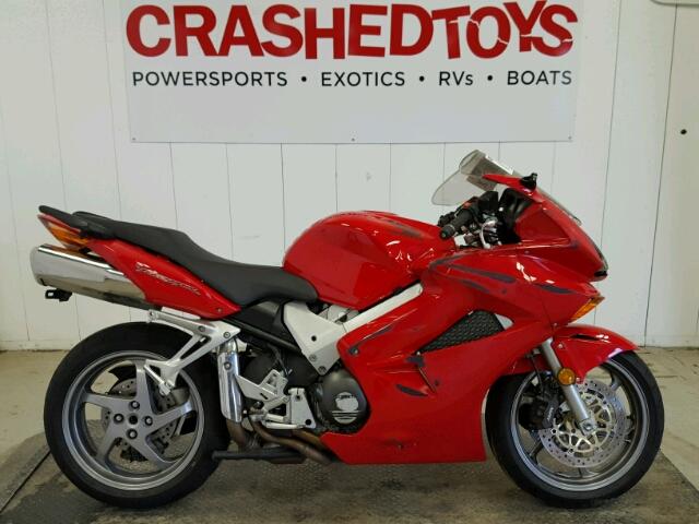 JH2RC46154M601027 - 2004 HONDA VFR800 RED photo 1