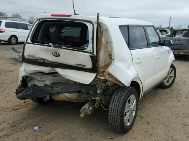 KNDJN2A23E7098392 - 2014 KIA SOUL WHITE photo 4