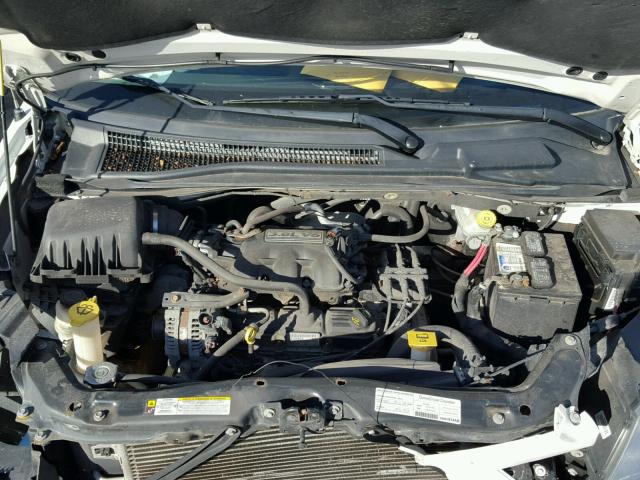 1D8HN54P18B175013 - 2008 DODGE GRAND CARA WHITE photo 7