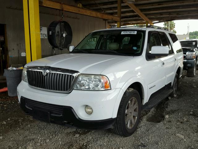 5LMFU27R03LJ35909 - 2003 LINCOLN NAVIGATOR 白色 照片 2