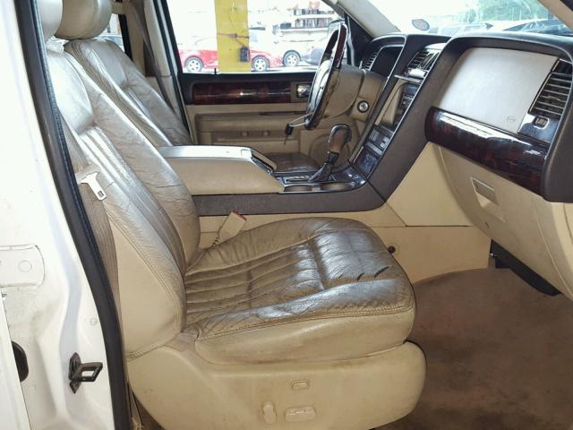 5LMFU27R03LJ35909 - 2003 LINCOLN NAVIGATOR 白色 照片 5