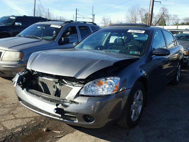 1N4AL11D04C154737 - 2004 NISSAN ALTIMA BAS GRAY photo 2