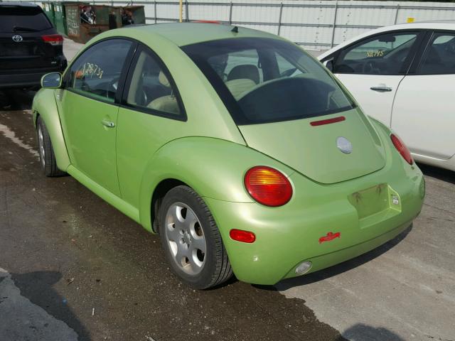 3VWCB21C72M456330 - 2002 VOLKSWAGEN NEW BEETLE 绿色 照片 3