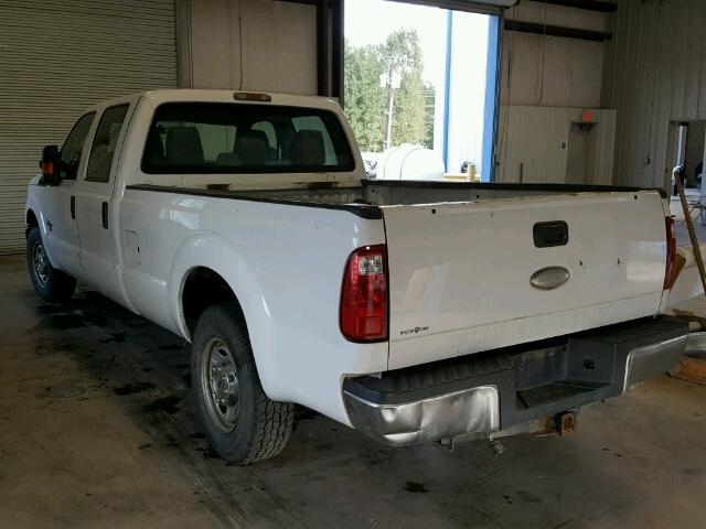 1FT8W3AT6BEC66236 - 2011 FORD F350 SUPER WHITE photo 3