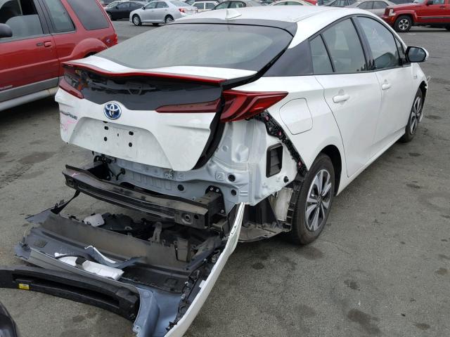 JTDKARFP0H3037008 - 2017 TOYOTA PRIUS PRIM თეთრი ფოტო 4