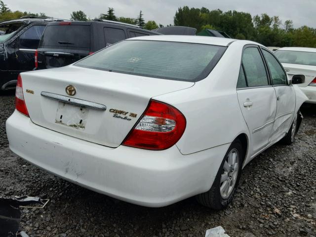 4T1BE32K82U059072 - 2002 TOYOTA CAMRY LE WHITE photo 4