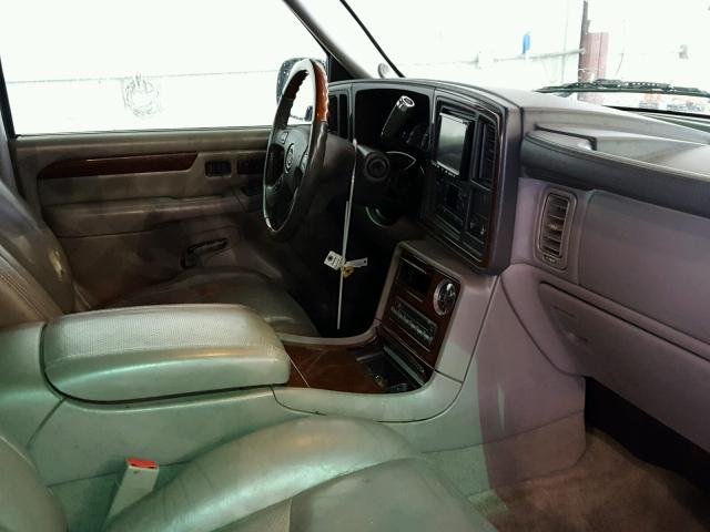 1GYEK63N75R179399 - 2005 CADILLAC ESCALADE L WHITE photo 5