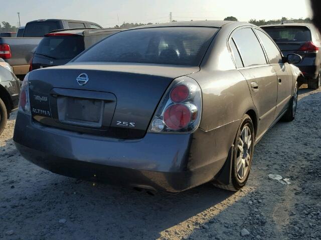 1N4AL11D05N441775 - 2005 NISSAN ALTIMA S GRAY photo 4