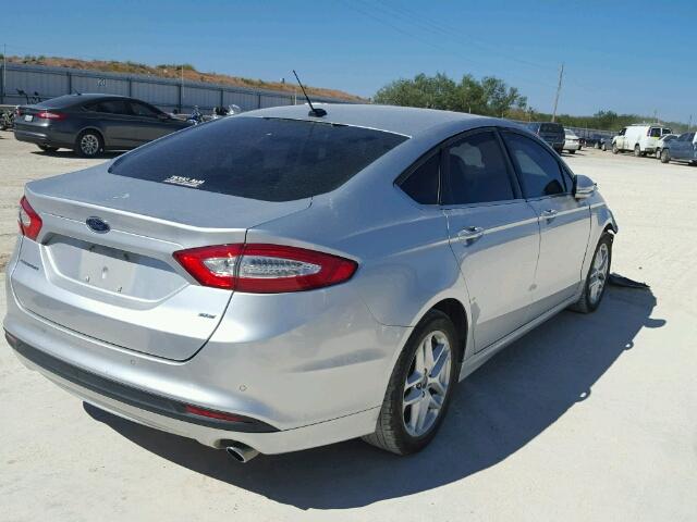 3FA6P0H76ER260987 - 2014 FORD FUSION SE SILVER photo 4