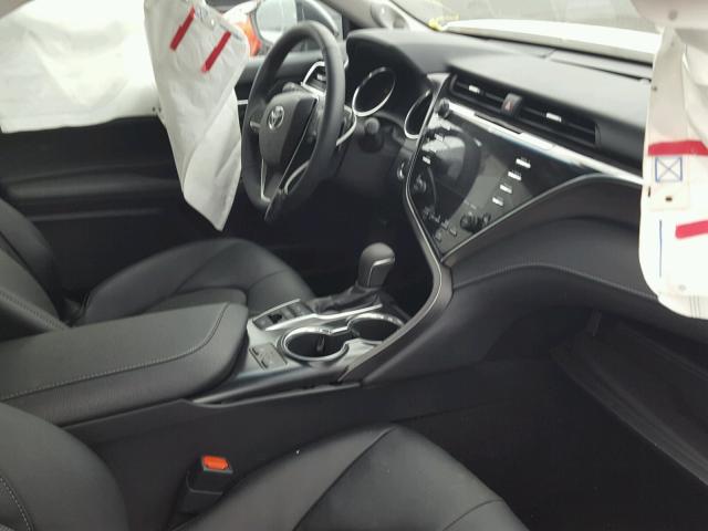 4T1BZ1HK6JU008880 - 2018 TOYOTA CAMRY XSE BLACK photo 5