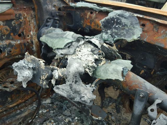 4T1BF32K02U009683 - 2002 TOYOTA CAMRY LE BURN photo 8