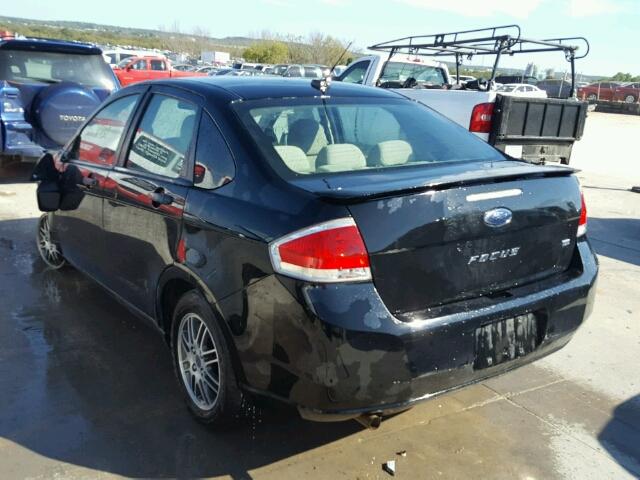 1FAHP3FN1AW207276 - 2010 FORD FOCUS BLACK photo 3