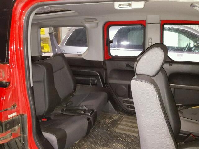 5J6YH28655L004612 - 2005 HONDA ELEMENT RED photo 6