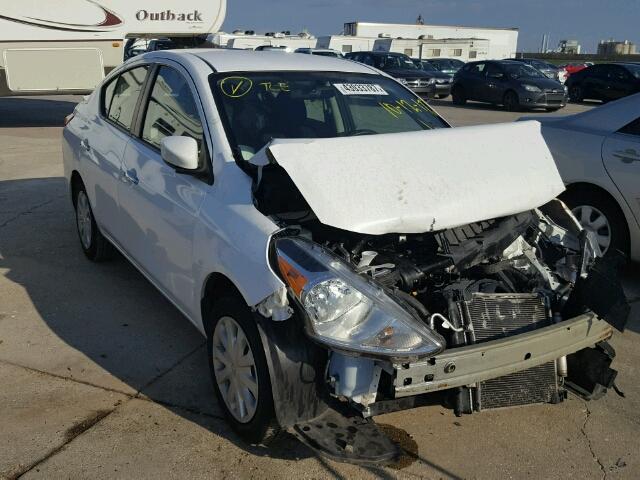 3N1CN7AP0GL820677 - 2016 NISSAN VERSA S WHITE photo 1