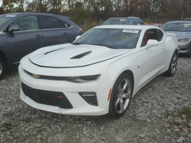 1G1FH1R74G0132531 - 2016 CHEVROLET CAMARO SS WHITE photo 2