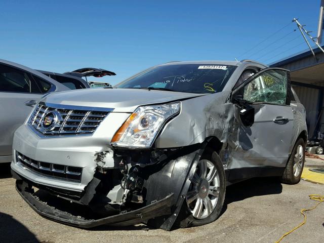 3GYFNBE30FS607540 - 2015 CADILLAC SRX LUXURY SILVER photo 2