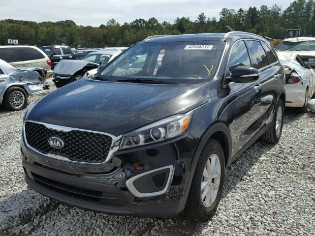 5XYPG4A38HG323387 - 2017 KIA SORENTO LX BLACK photo 2