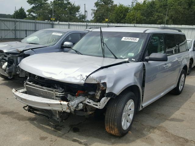 2FMGK5BC8BBD32181 - 2011 FORD FLEX SE SILVER photo 2