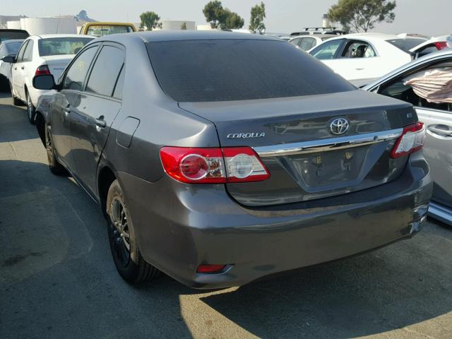 2T1BU4EEXBC539517 - 2011 TOYOTA COROLLA GRAY photo 3