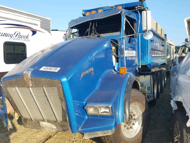 1NKDLU0X6VR748816 - 1997 KENWORTH CONSTRUCTI BLUE photo 2