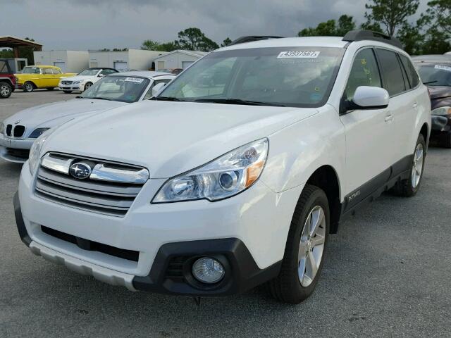 4S4BRCJC0D3323490 - 2013 SUBARU OUTBACK 2. WHITE photo 2