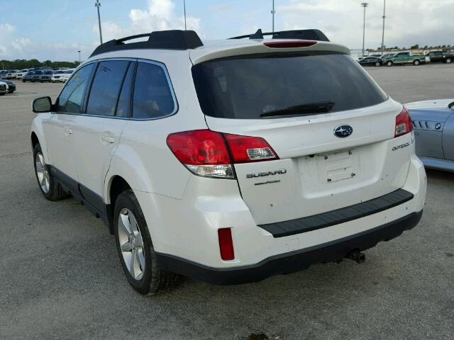 4S4BRCJC0D3323490 - 2013 SUBARU OUTBACK 2. WHITE photo 3