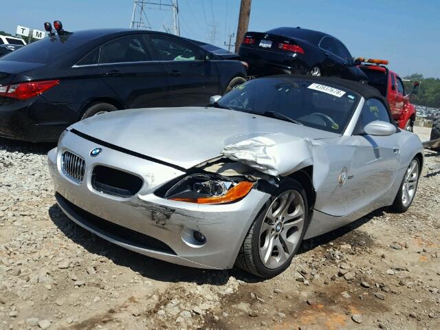 4USBT53525LU10996 - 2005 BMW Z4 3.0 SILVER photo 2