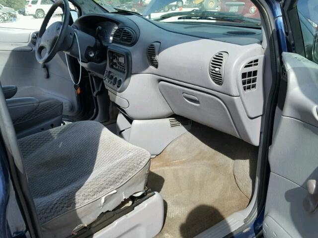 2B4FP25B6YR507866 - 2000 DODGE CARAVAN BLUE photo 5