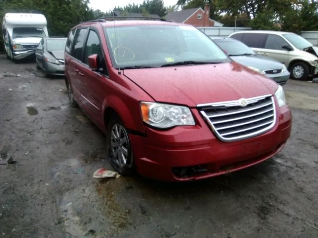 2A8HR54P28R626558 - 2008 CHRYSLER TOWN & COU RED photo 1