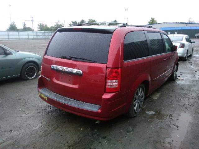 2A8HR54P28R626558 - 2008 CHRYSLER TOWN & COU RED photo 4