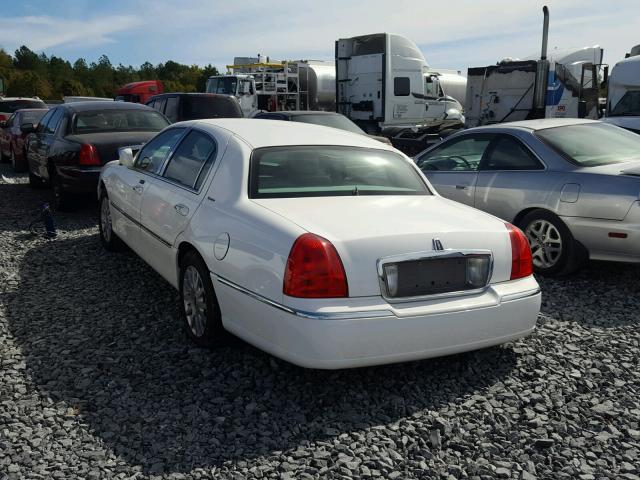 1LNHM81V37Y635494 - 2007 LINCOLN TOWN CAR S WHITE photo 3