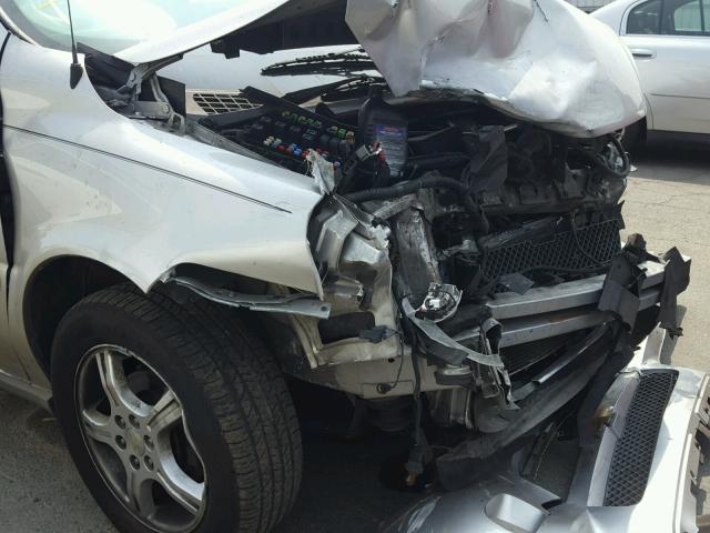 1GNDV231X7D177930 - 2007 CHEVROLET UPLANDER L 银色 照片 9