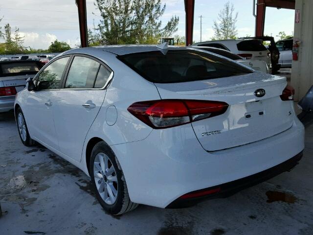 3KPFL4A76HE106864 - 2017 KIA FORTE LX WHITE photo 3