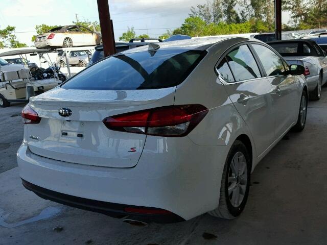 3KPFL4A76HE106864 - 2017 KIA FORTE LX WHITE photo 4