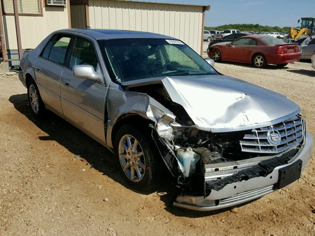 1G6KD5EY7AU135983 - 2010 CADILLAC DTS LUXURY SILVER photo 1