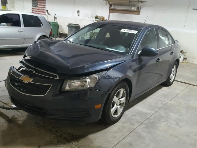 1G1PC5SB9E7341356 - 2014 CHEVROLET CRUZE LT BLUE photo 2