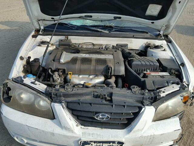 KMHDN46D04U843954 - 2004 HYUNDAI ELANTRA WHITE photo 7