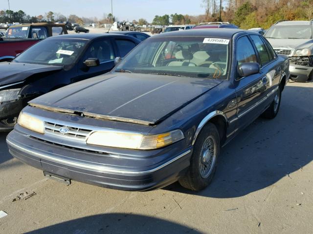 2FALP74W1VX229415 - 1997 FORD CROWN VICT BLUE photo 2