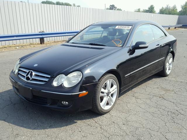 WDBTJ56H68F244229 - 2008 MERCEDES-BENZ CLK 350 BLACK photo 2