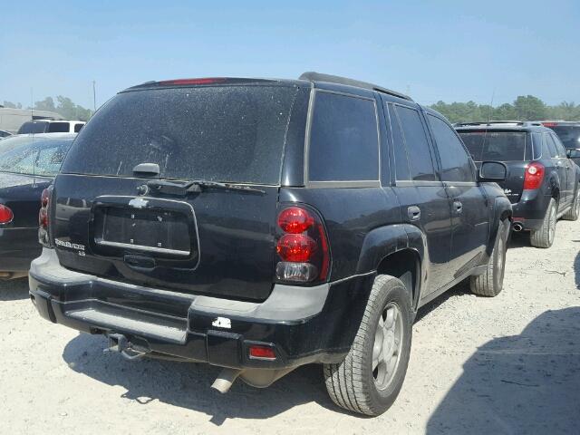 1GNDS13S862361706 - 2006 CHEVROLET TRAILBLAZE BLACK photo 4