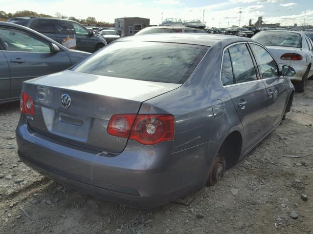 3VWRT71K85M639817 - 2005 VOLKSWAGEN NEW JETTA GRAY photo 4