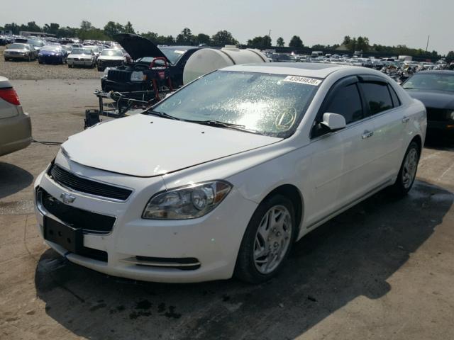 1G1ZC5EU5CF101682 - 2012 CHEVROLET MALIBU 1LT WHITE photo 2