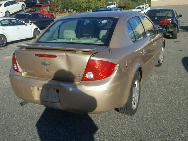 1G1AK55F967659177 - 2006 CHEVROLET COBALT GOLD photo 4