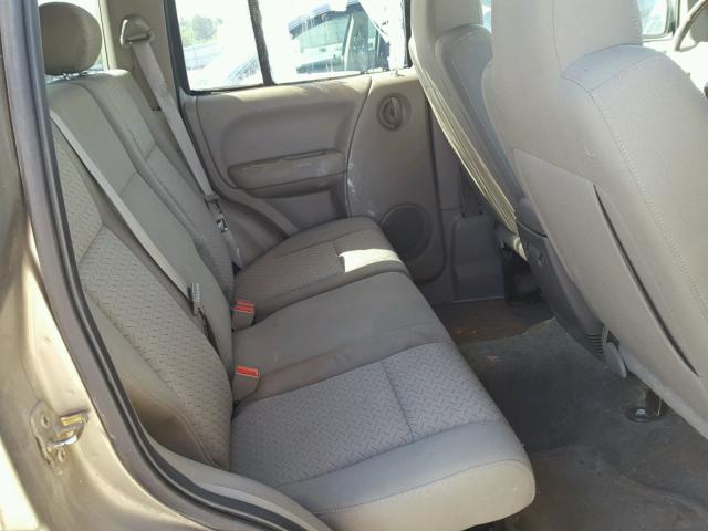 1J4GK38K35W542790 - 2005 JEEP LIBERTY RE TAN photo 6