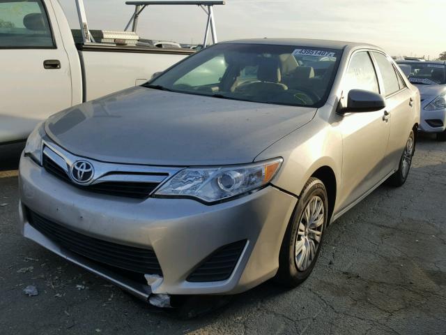 4T4BF1FK5ER339716 - 2014 TOYOTA CAMRY L SILVER photo 2