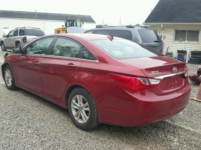 5NPEB4AC6DH766968 - 2013 HYUNDAI SONATA GLS RED photo 3