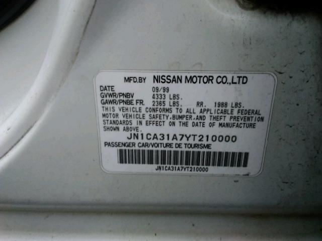 JN1CA31A7YT210000 - 2000 NISSAN MAXIMA GLE WHITE photo 10