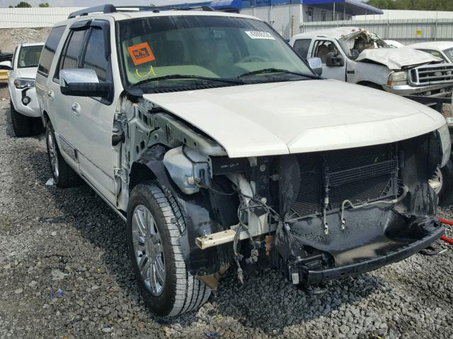 5LMFU27547LJ04312 - 2007 LINCOLN NAVIGATOR Biały zdjęcie 1